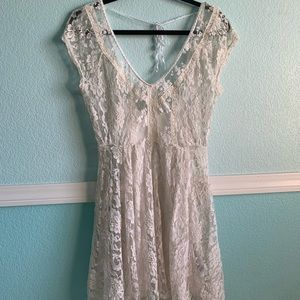 Kimchi blue lace dress